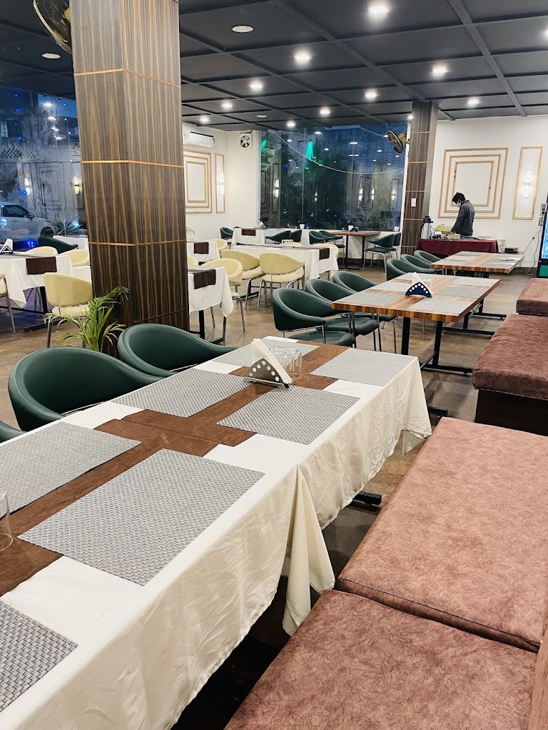 The Red Chilli Restaurant Giridih