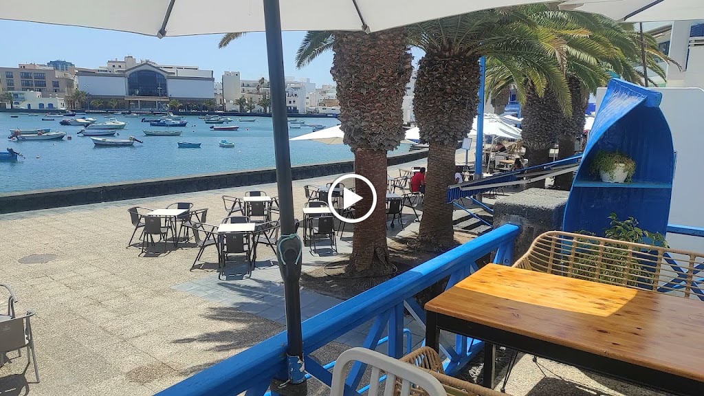 Restaurante La Chalana Del Charco — Videos