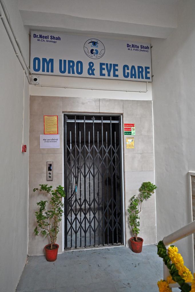 Om Uro And Eye Care Dr Neel Shah Dr Ritu Shah