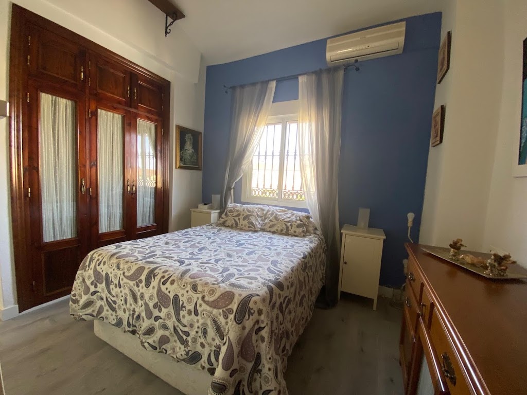 Masterhouse — Interior