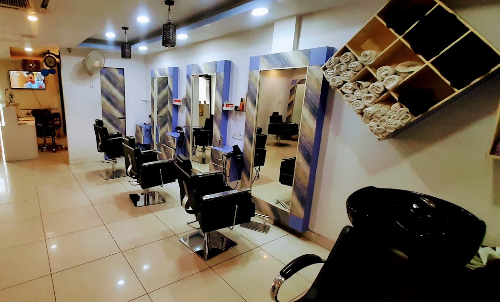 Empire Salon