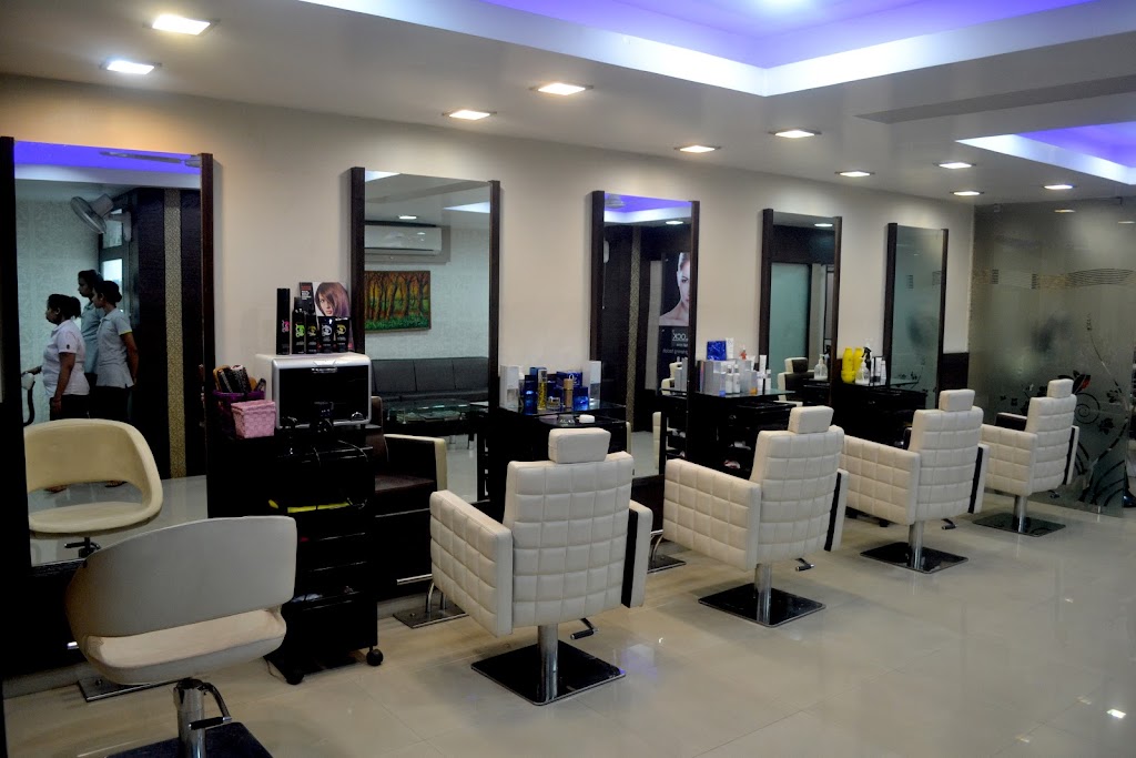 Sonal Beauty Salon Makeup Artist