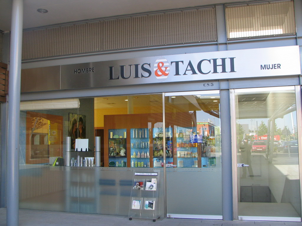Salon Luis & Tachi - CC Equinoccio