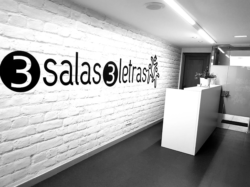 3 Salas 3 Letras