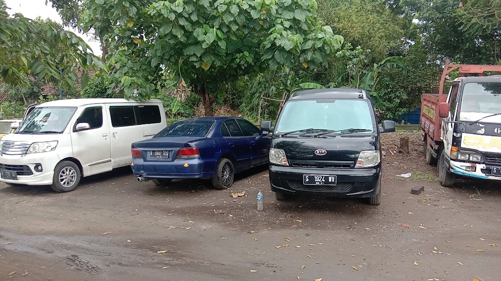 Bengkel mobil cak pri