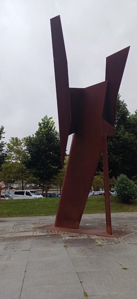 Estatua "Agonia de fuego"