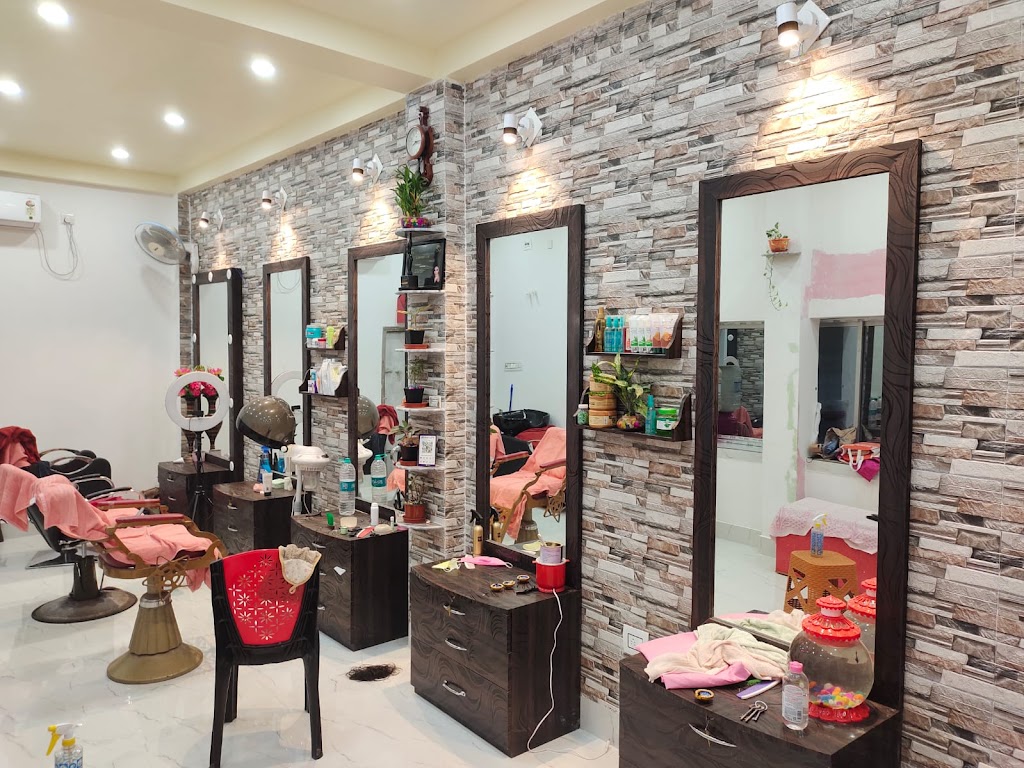 Mohini Beauty Parlour