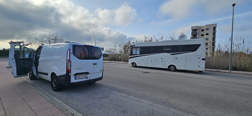 Free parking campers