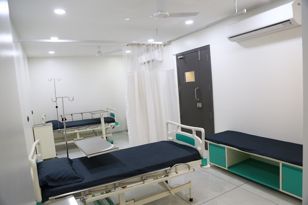 Swastik Netralaya Eye Maternity Hospital Cataract Lasik Infertility Ivf Centre Pcod Laproscopic Gynecologist Ahilyanagar