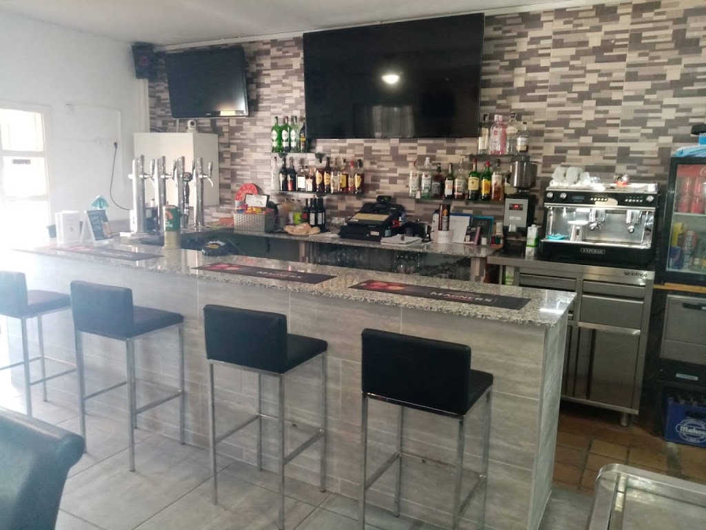 Jollys bar