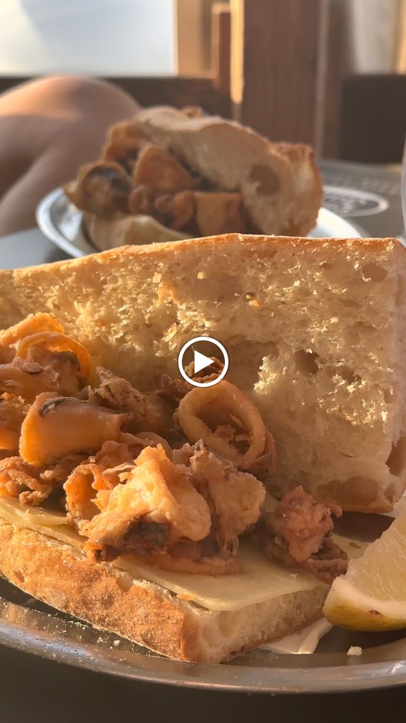 Restaurante O' Taberneiro — Videos