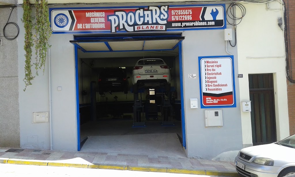 Procars Blanes — Exterior