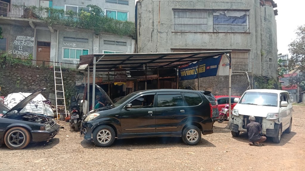 Den's auto garage