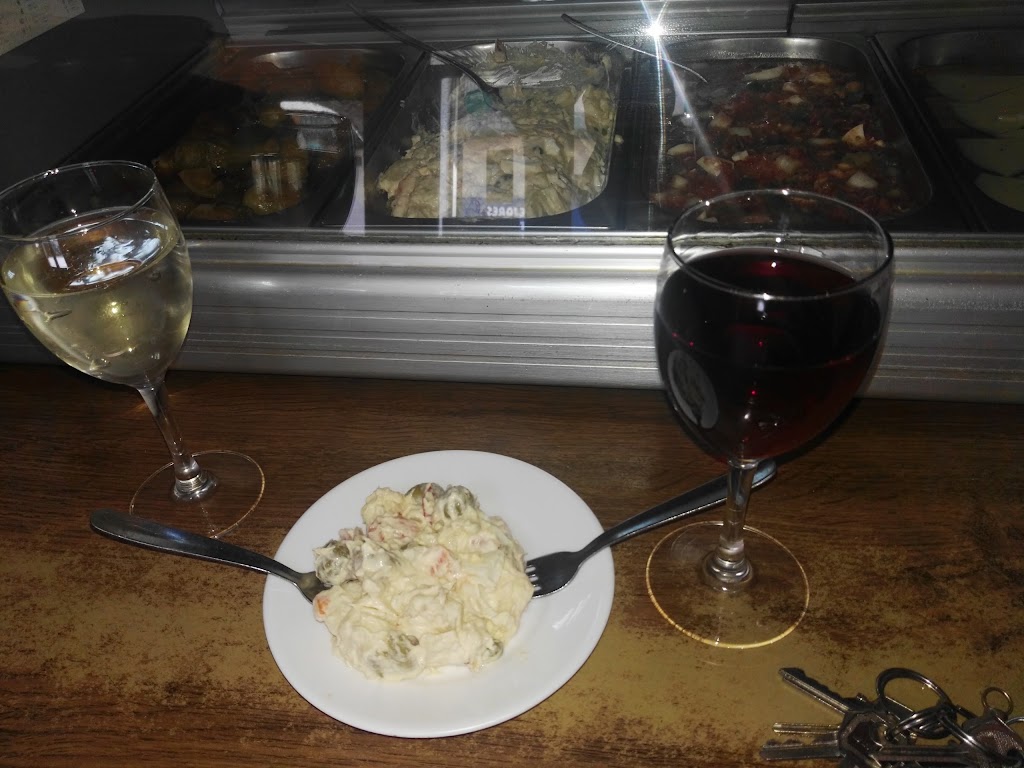 Restaurante Angel Virgen de la Cabeza — Comida y bebida
