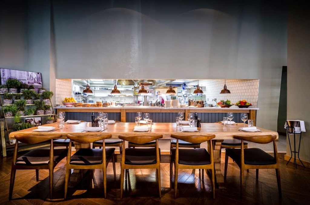 TOZI Restaurant & Bar, Victoria in London