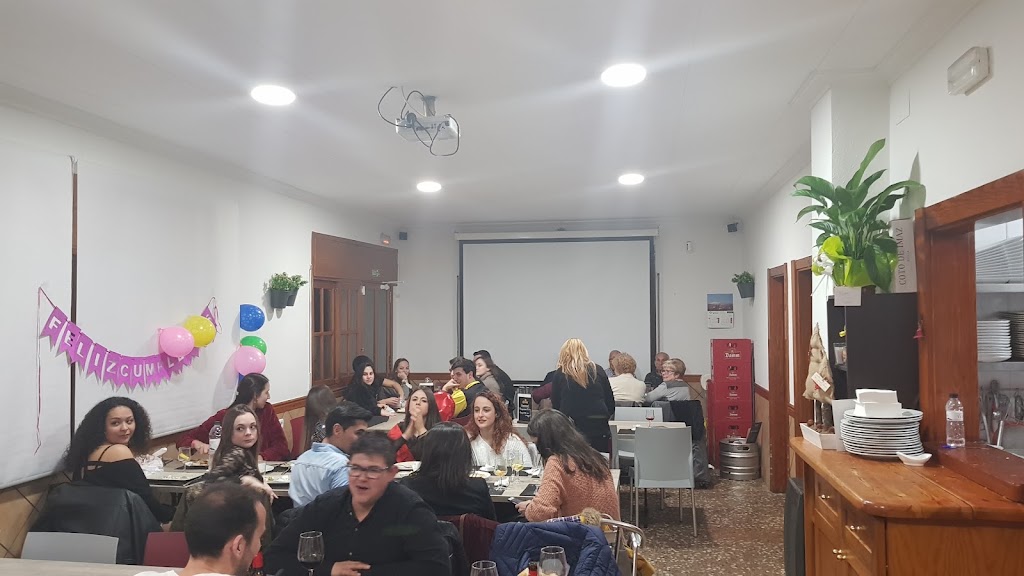 Bar Restaurant Mes que tapes — Ambiente