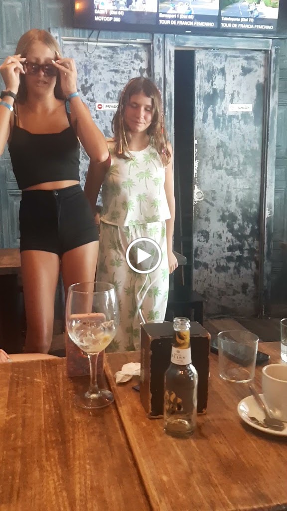 Taberna La Traicionera — Videos