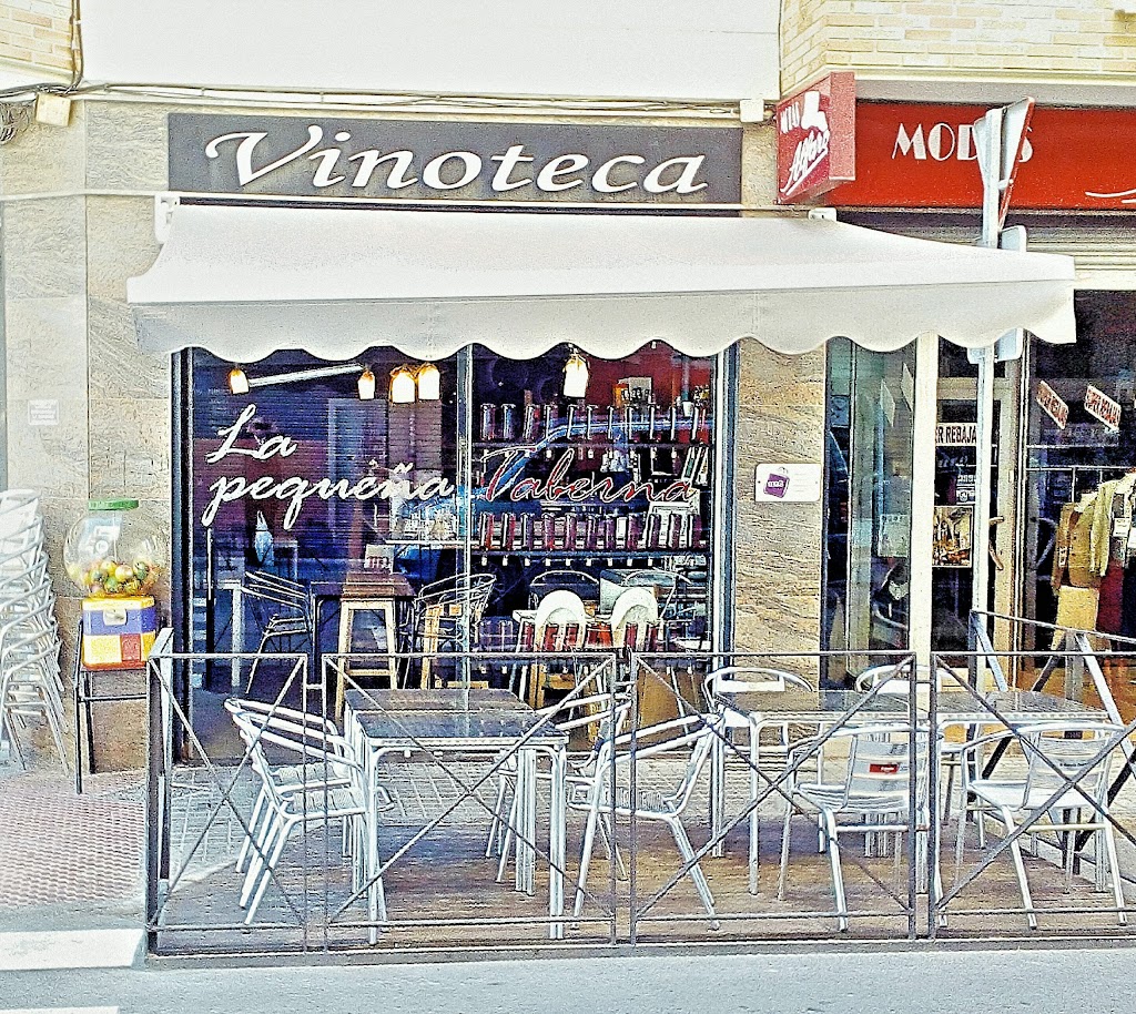 "La Nueva Pequena Taberna"