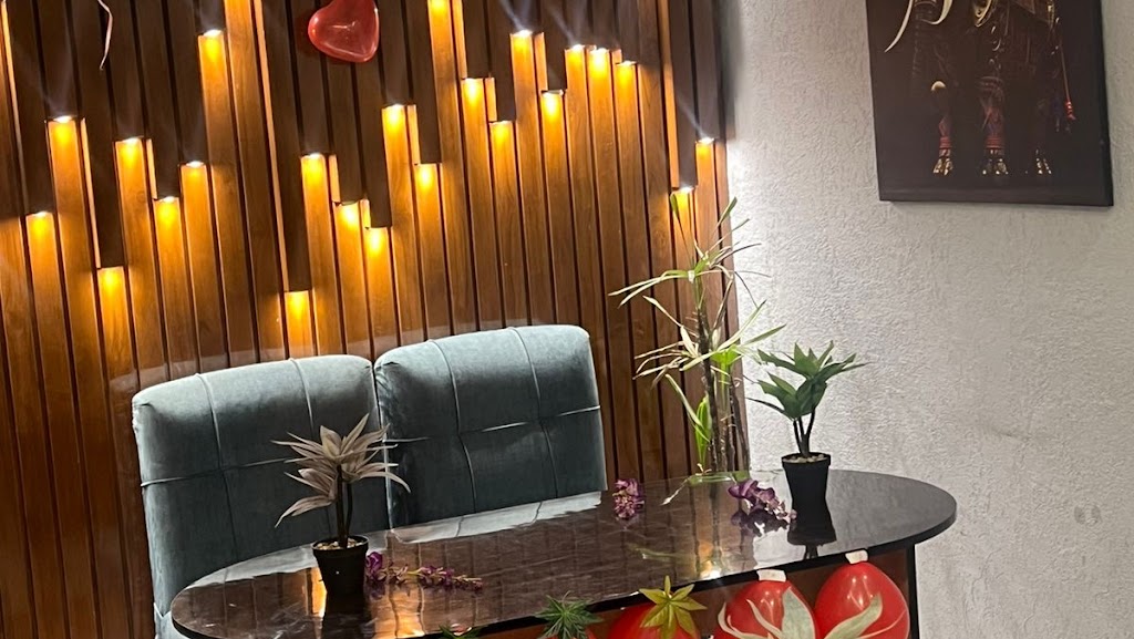 Bluemoon Restaurant