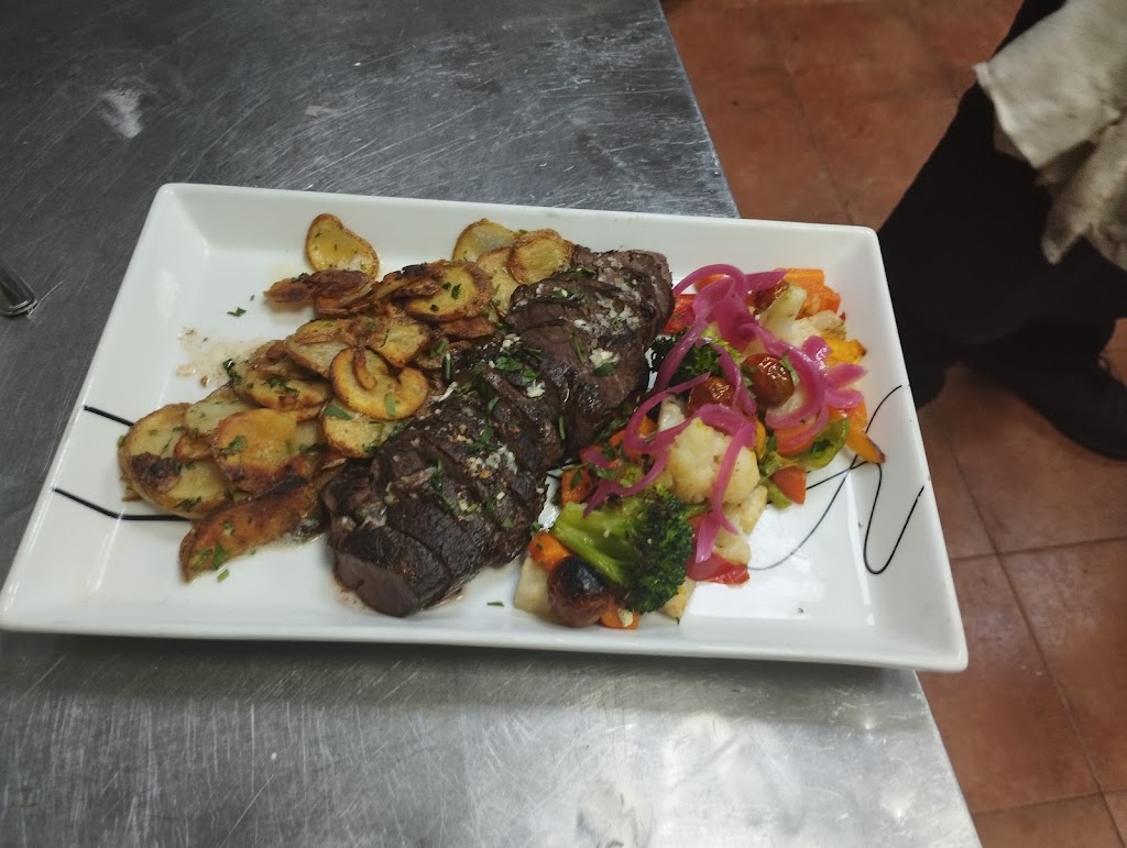 Restaurante Polaris — Comida y bebida