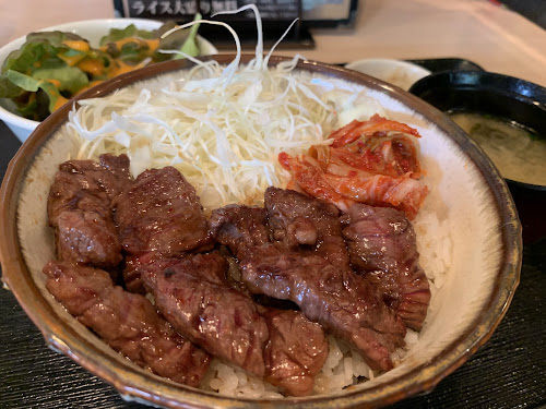 美味しいお肉の店-やまの