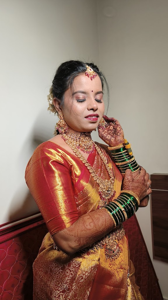 Kalas Professional Makup Artist Women S Salon