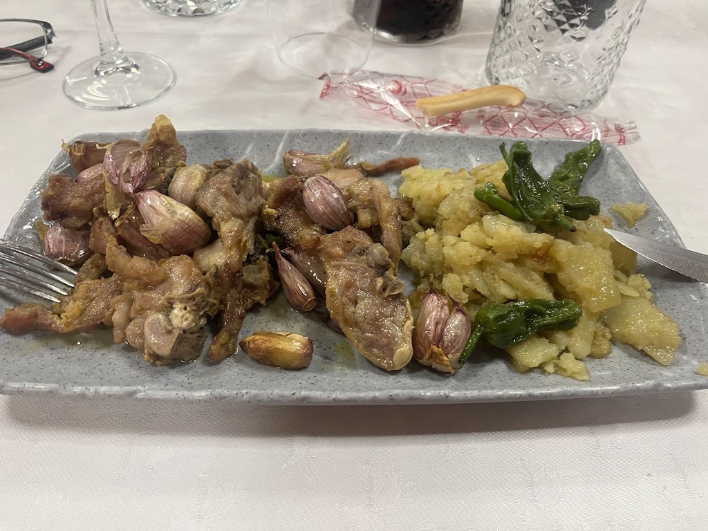 Restaurante Reyes Catolicos — Comida y bebida