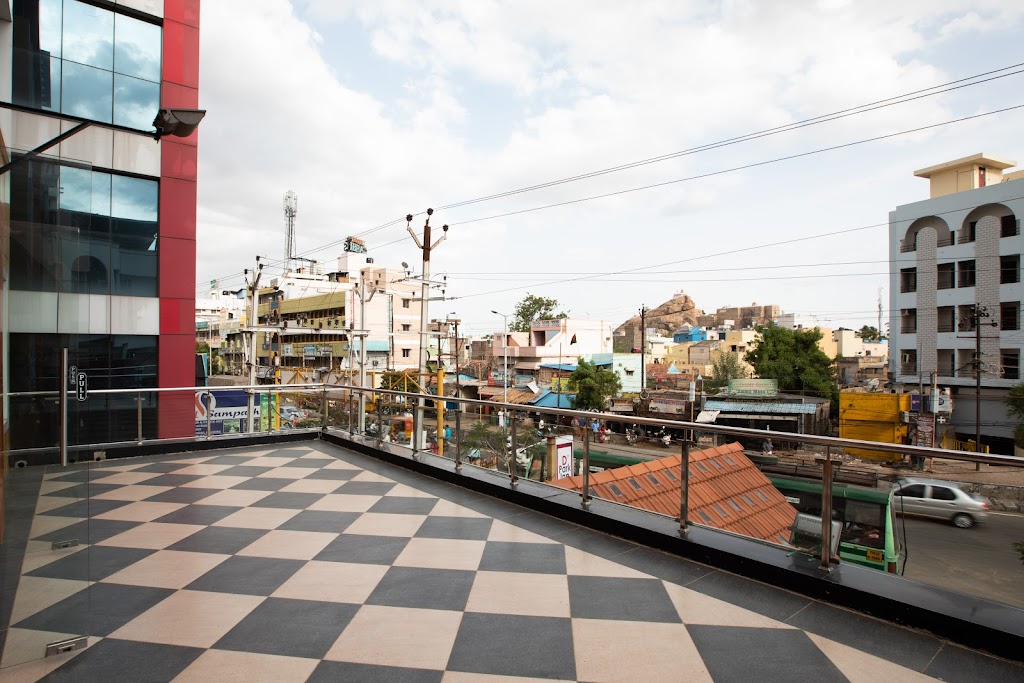 Capital O 81570 Hotel Ak Residency