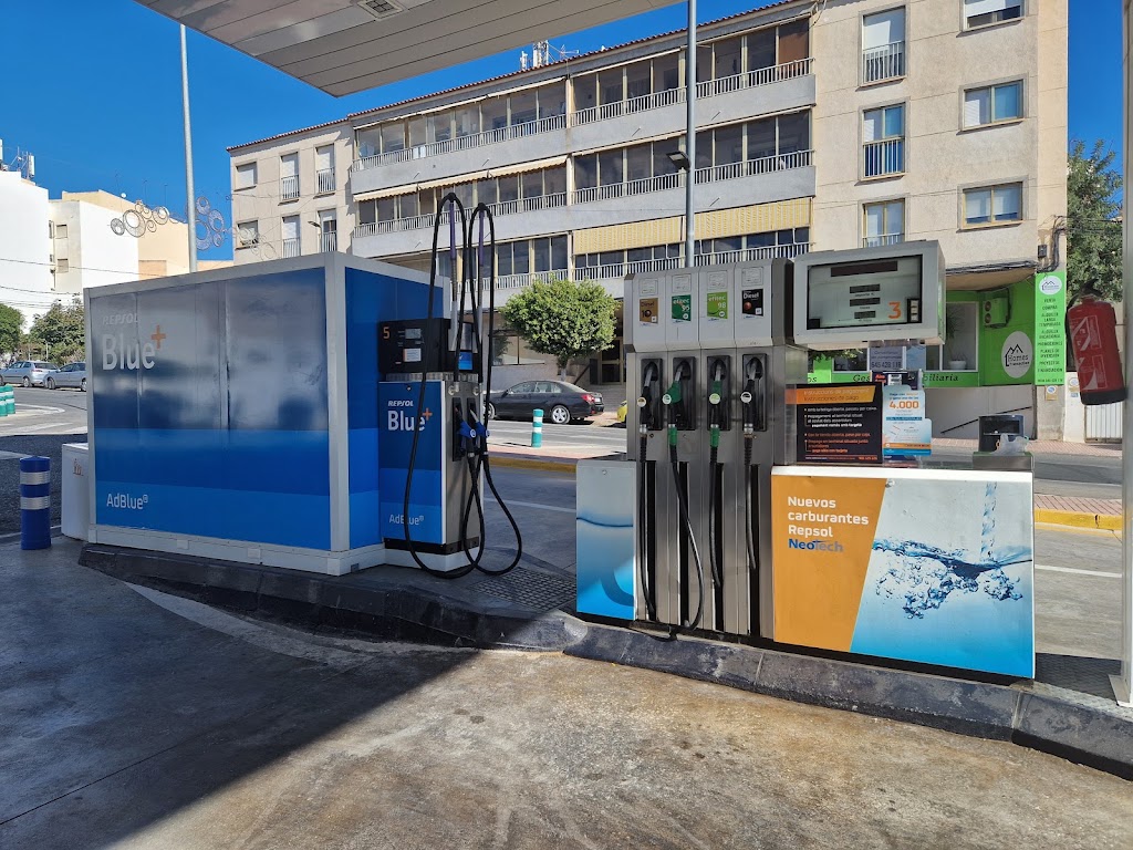 Estacion de Servicio Repsol — Surtidor de combustible