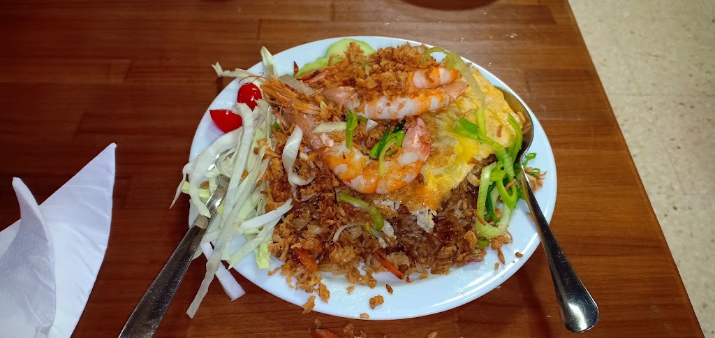 Wong Solo Casaari — Comida y bebida