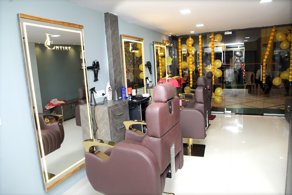 Entire Unisex Salon Academy
