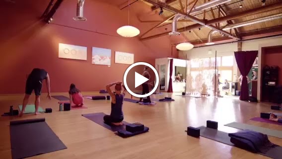  Santa Cruz Yoga