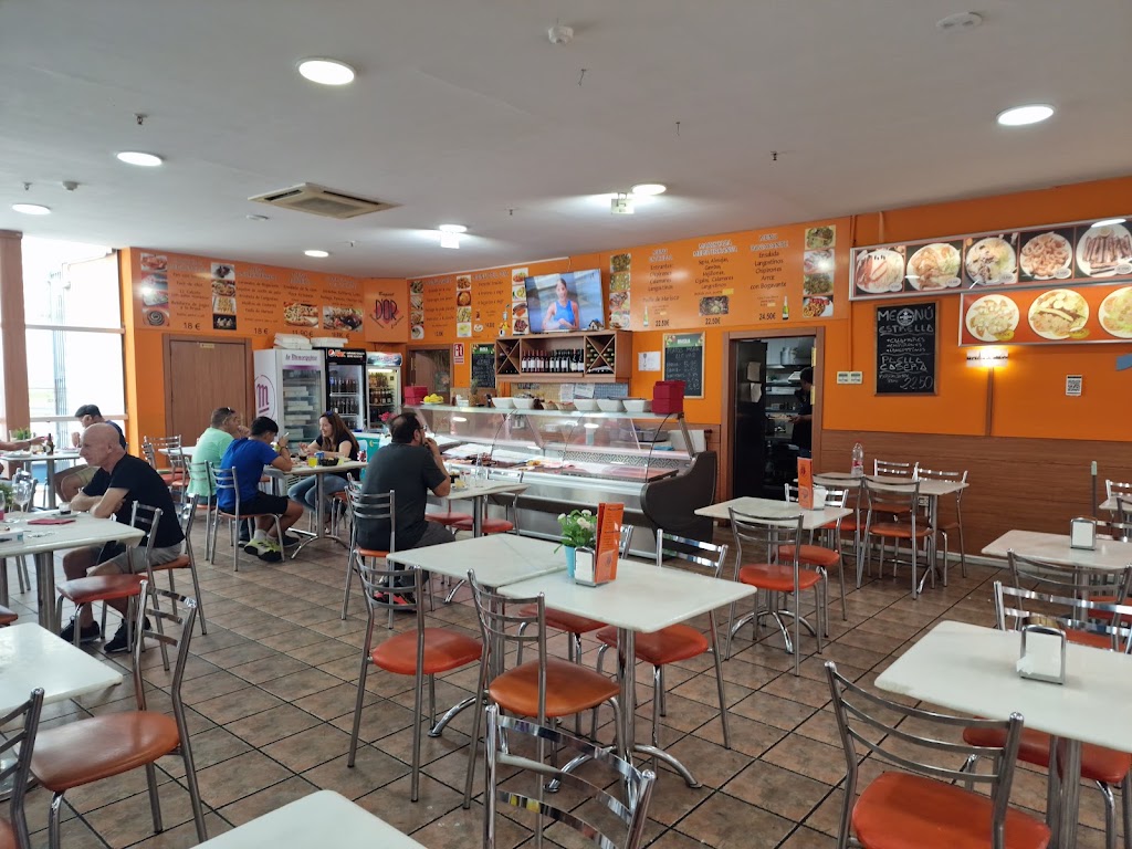 Baguet Dor Restaurante Carrefour — Ambiente