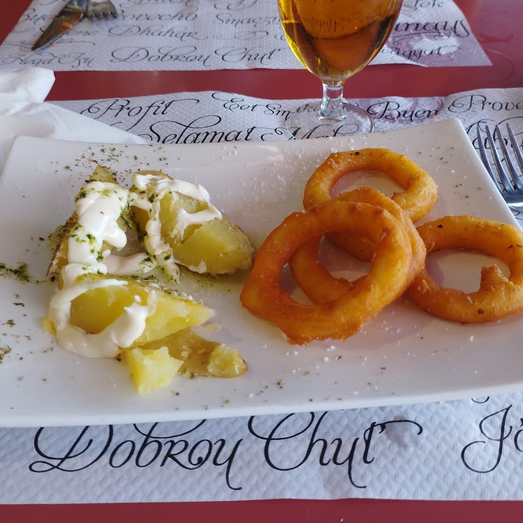 Bar-Cafe Varimar — Comida y bebida