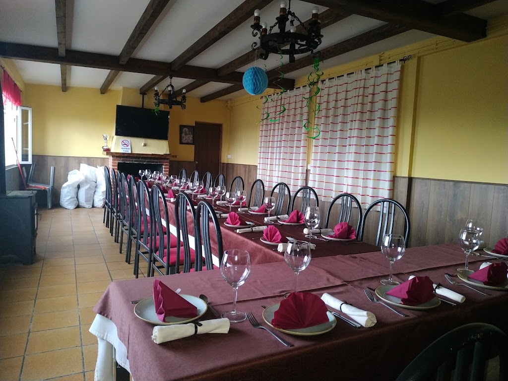 Restaurante "CAMPO DE TIRO" EL VERGEL — Ambiente