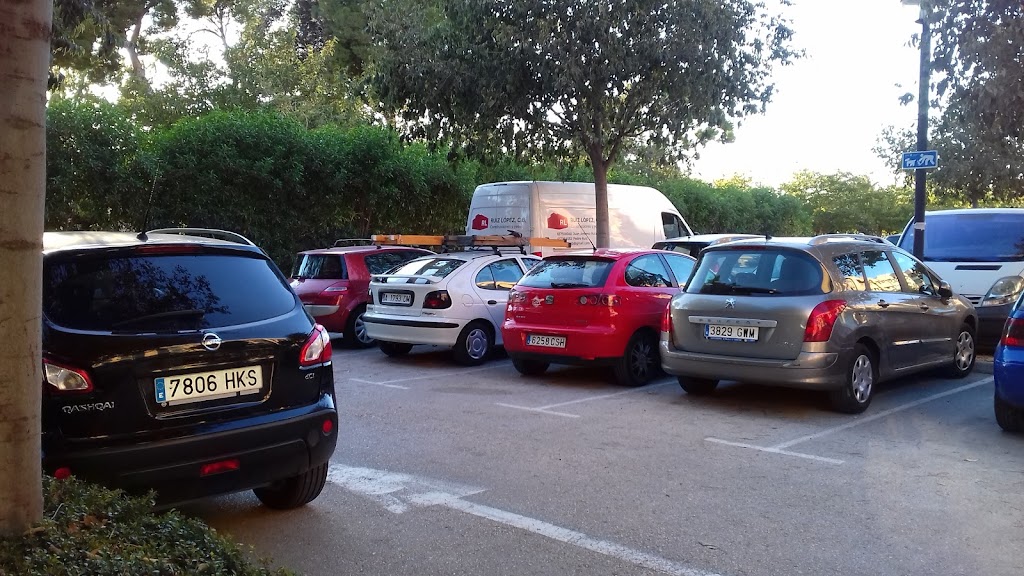 Parking La Canaleta — Estacionamiento
