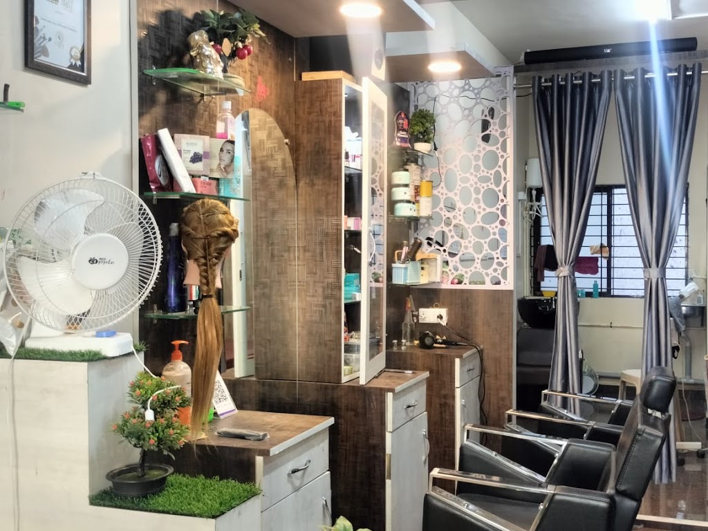 Pooja S Salon And Makeup Academy