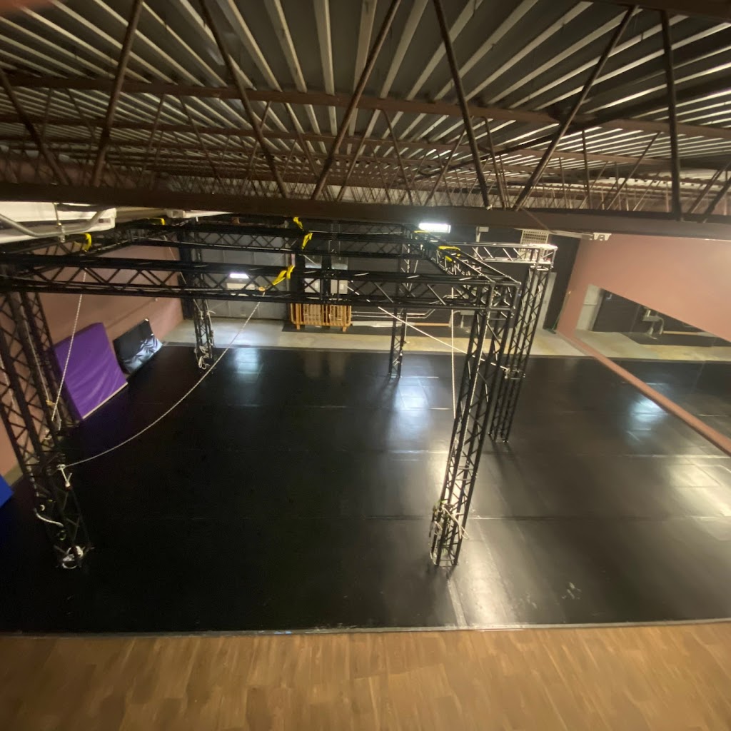  Hearth and Hallow Movement Lounge LLC