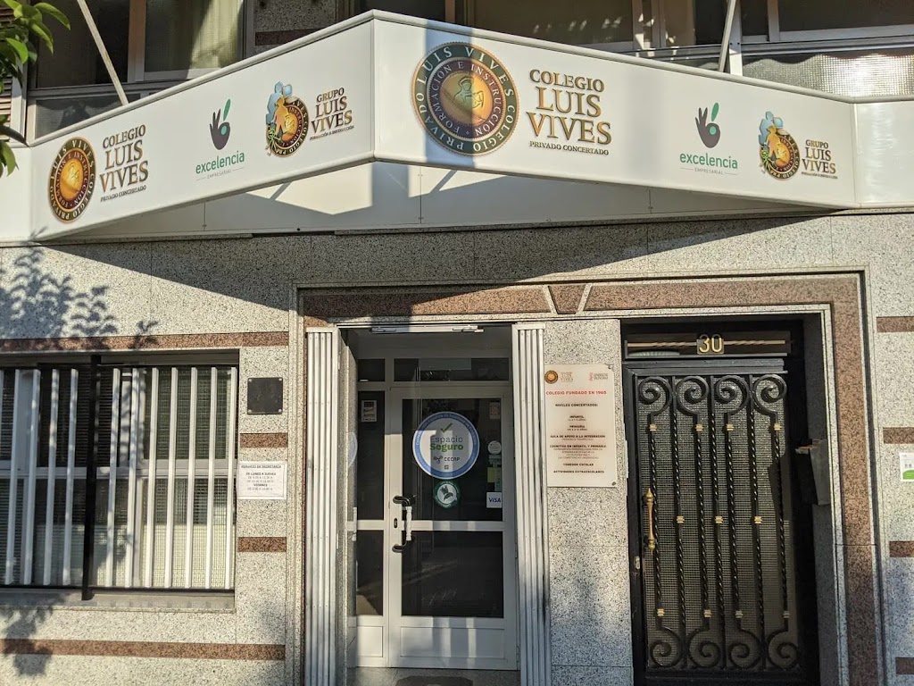 Colegio Concertado de Ed. Infantil y Primaria Academia Luis Vives