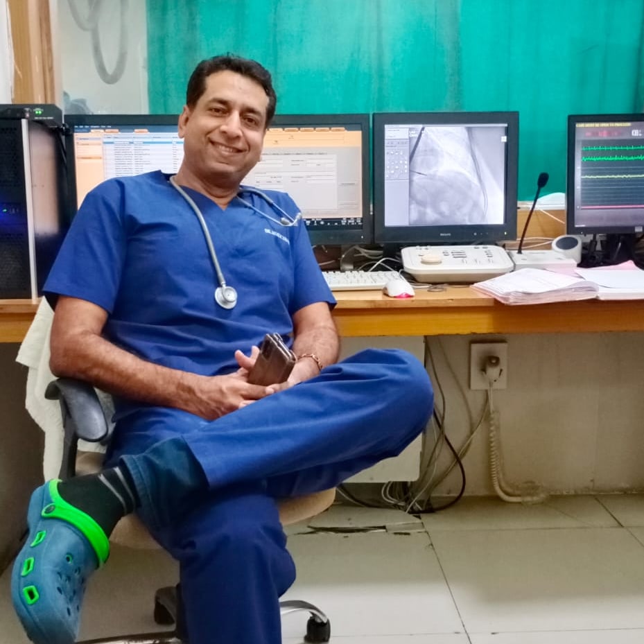 Dr. Dr Vivek Tripathi