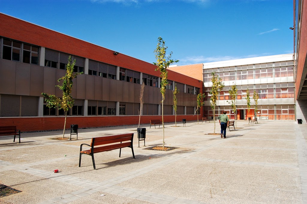 Instituto publico Joan Fuster