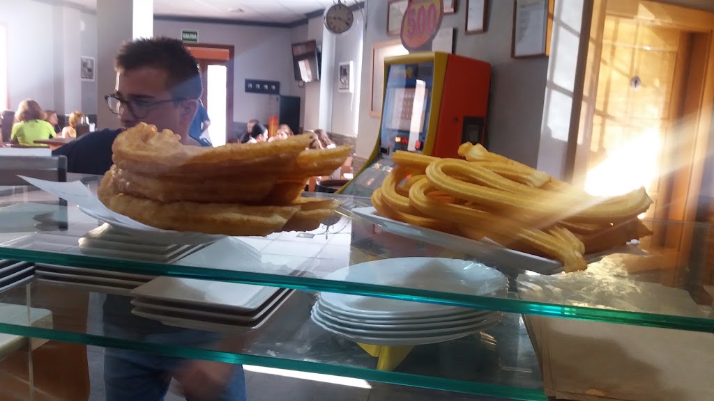 BAR-CHURRERIA MATEOS. — Churro