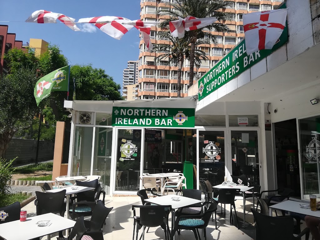 Northern Ireland Supporters Bar — Ambiente