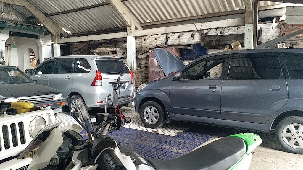 Bengkel Mobil Jono