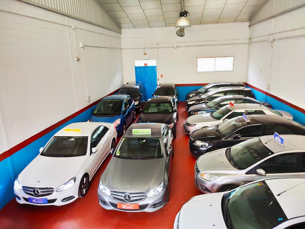 Just Cars Arganda — Interior