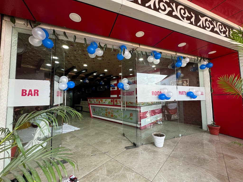 Oasis Hotel Restaurant