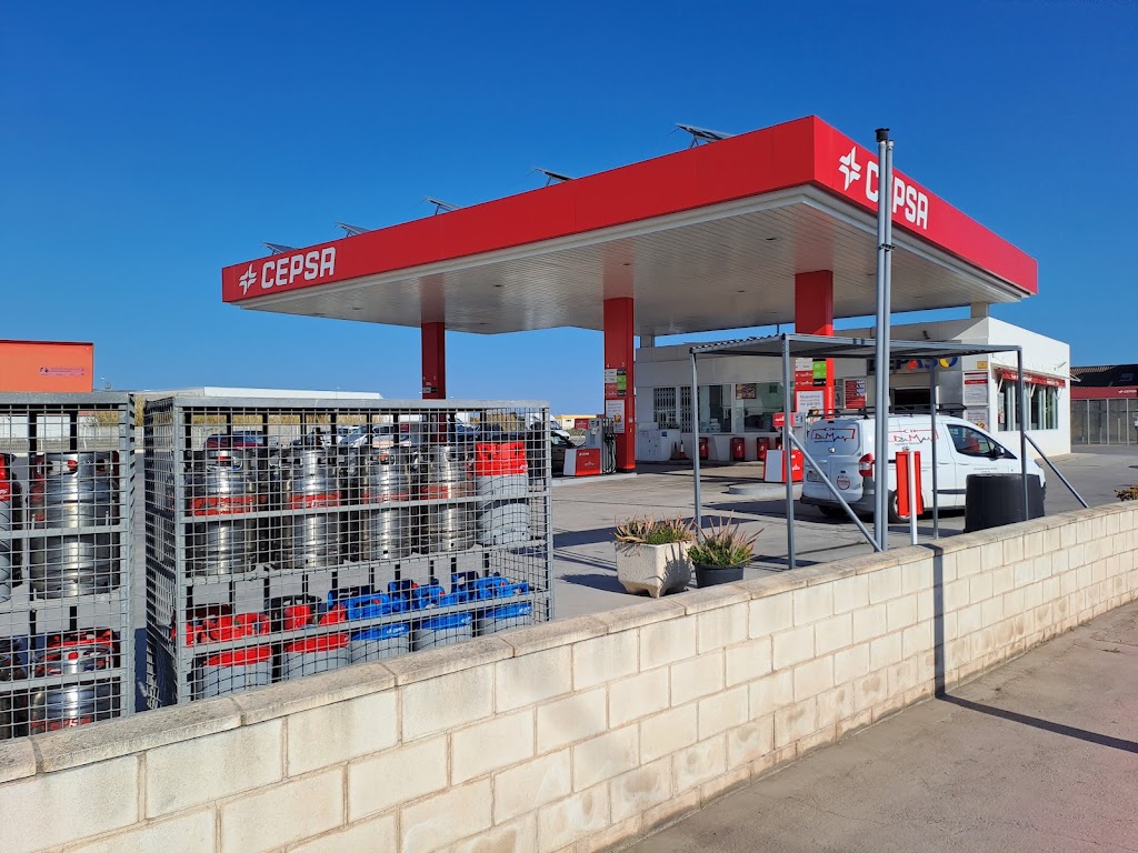 Estacion de servicio Cepsa — Exterior