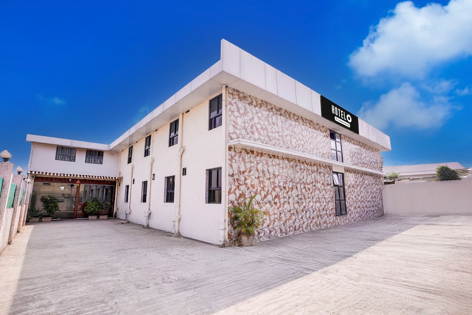 Super Hotel O Palava Dombivali