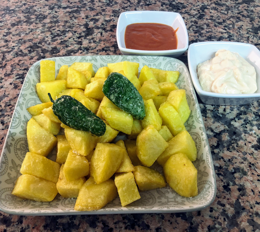 Bar Estacio central — Patatas bravas