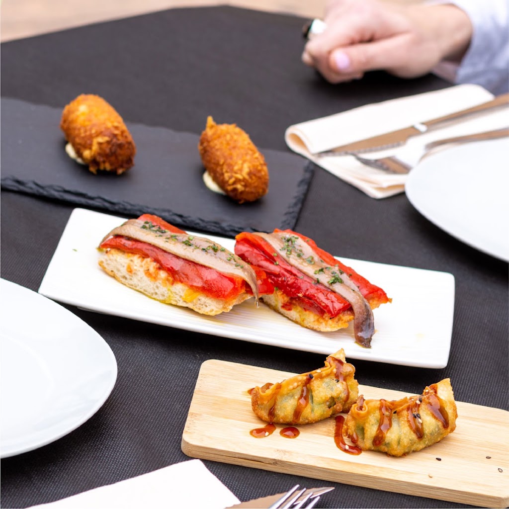 Masia Can Salvatella — Comida y bebida